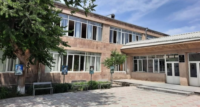 Լուսառատի Միջնակարգ Դպրոց