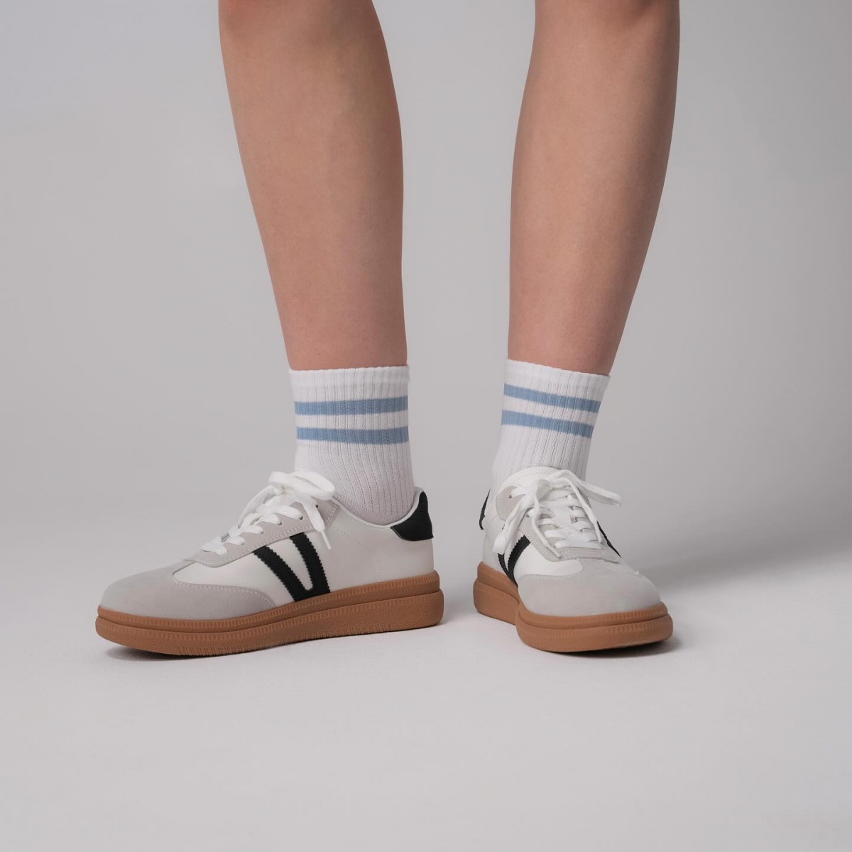Hosiery / Socks