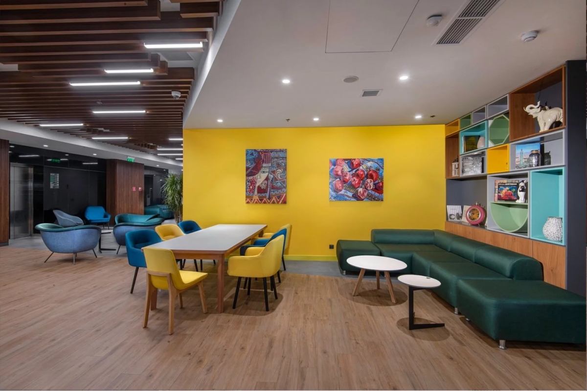 Holiday Inn Hotel (2017-2021)